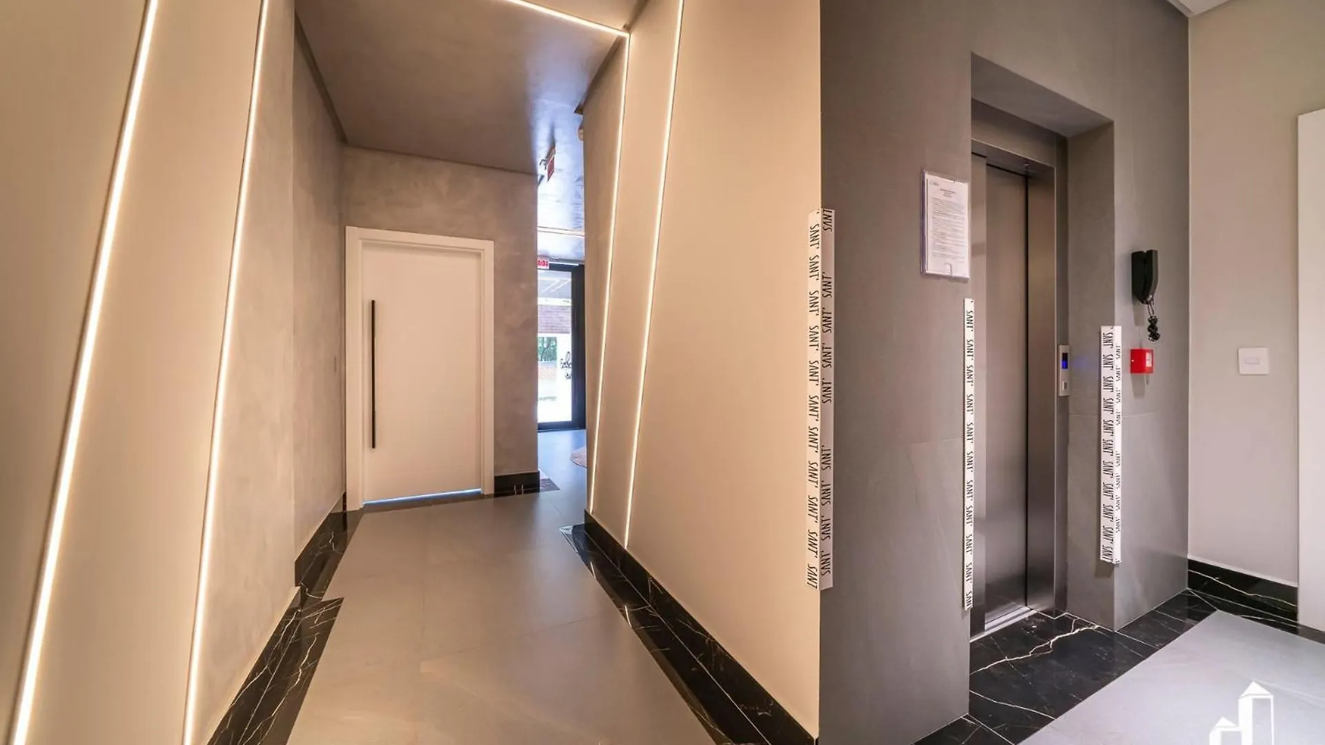 Lindo Apartamento Com 02 Dormitorios Bombinhas Brazil