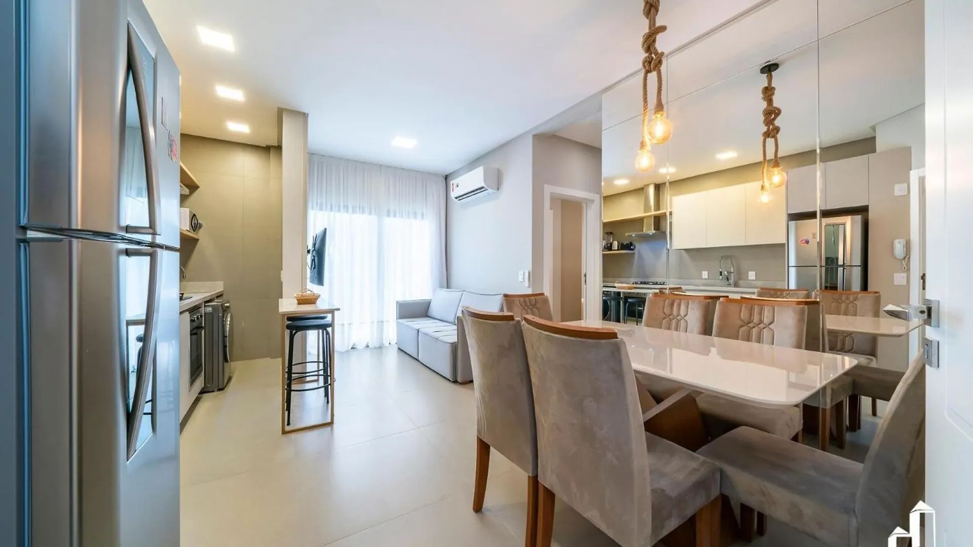 Lindo Apartamento Com 02 Dormitorios Bombinhas 0*,  Brazil